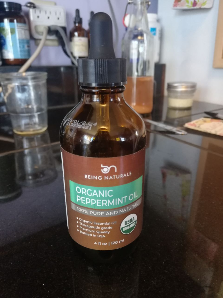 ingredient for super easy diy lip balm